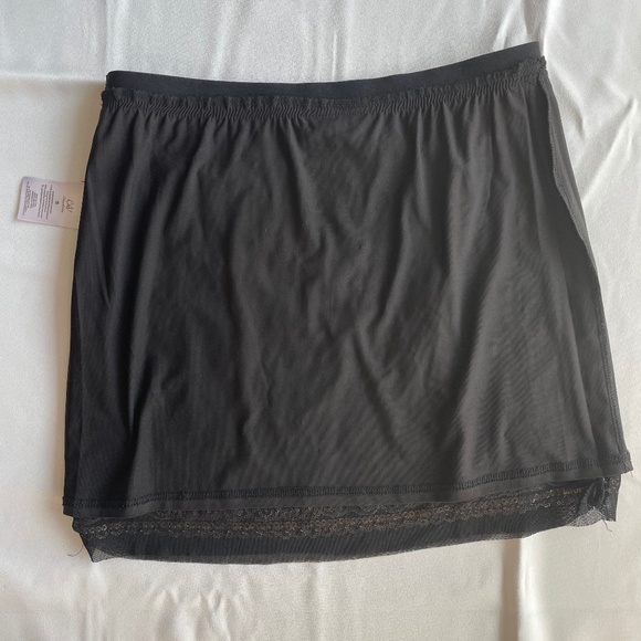 Chelsea & Violet Black Skirt With Gold Floral Sequins, Womens Size Small - Picture 8 of 8